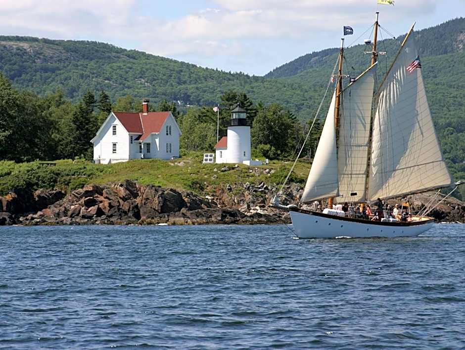 Grand Harbor Inn