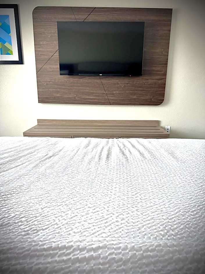 Holiday Inn Express Hotel & Suites Hinesville By IHG