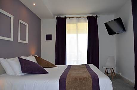 Junior Suite with Balcony