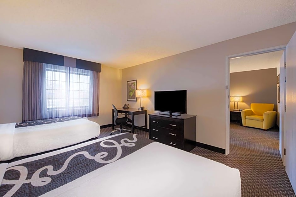 La Quinta Inn & Suites by Wyndham Cleveland Macedonia