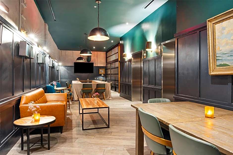 Motto by Hilton Washington DC City Center