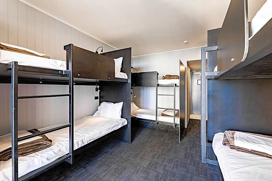 Bunk Surfers Paradise 18-35 Backpacker Hostel