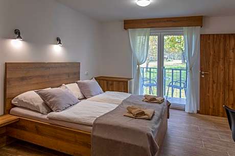 Quadruple Room with Mountain View