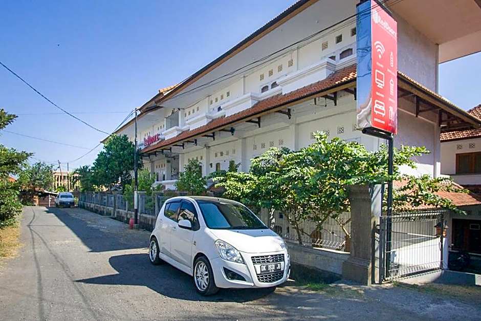 RedDoorz @ Jalan Gatot Subroto Denpasar