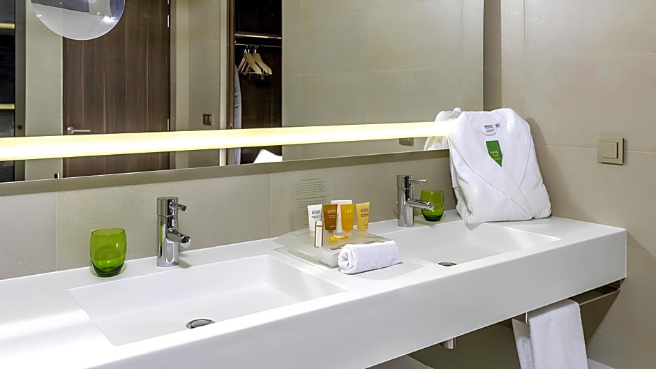 Holiday Inn Algiers - Cheraga Tower By IHG