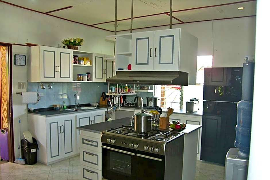 Hotel Sisters Inn Moalboal - Cebu Philippines