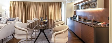 Royal Suite