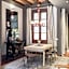 You Stylish City Center Apartments