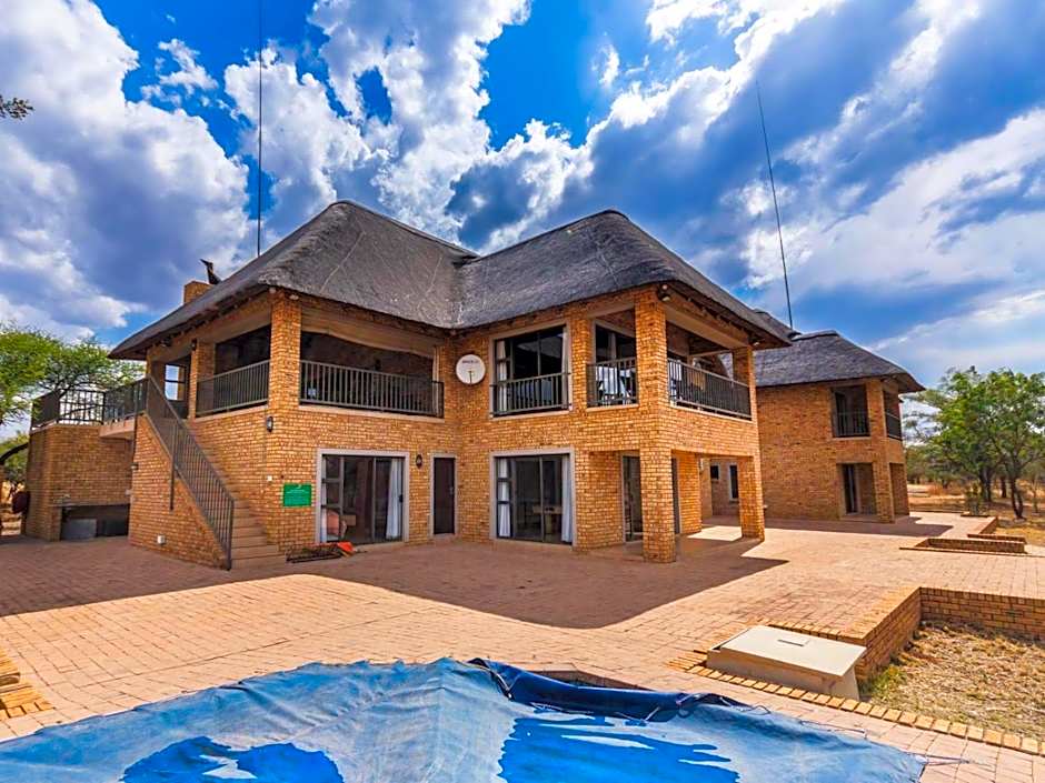 Zebula Golf and Wildlife Estate - Spectacular View Pax 13 - Moi Signature Luxury villa