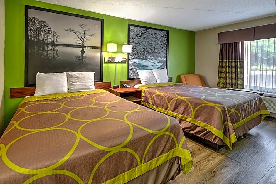 Super 8 by Wyndham Knoxville West/Farragut