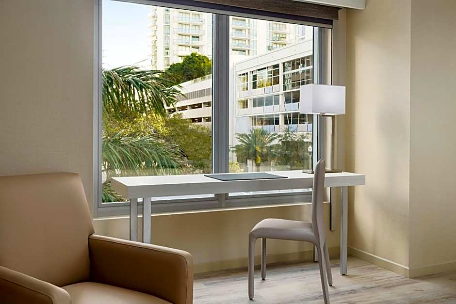 AC Hotel by Marriott St. Petersburg Downtown