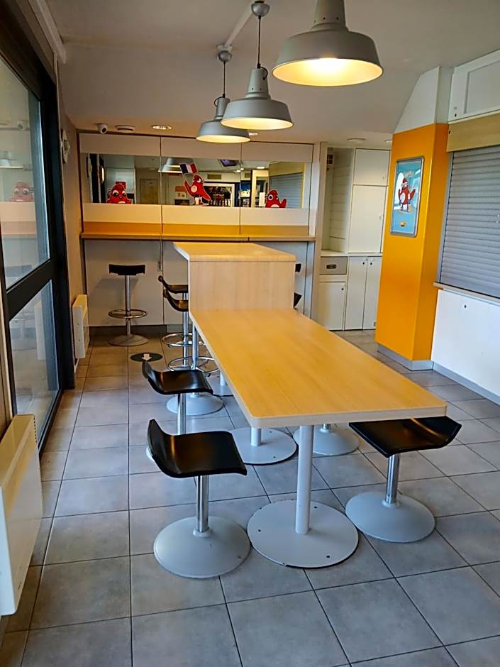 Unisotel Valenciennes EX-hôtel F1