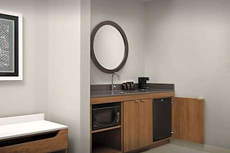 Queen Studio Suite with Two Queen Beds - Non-Smoking