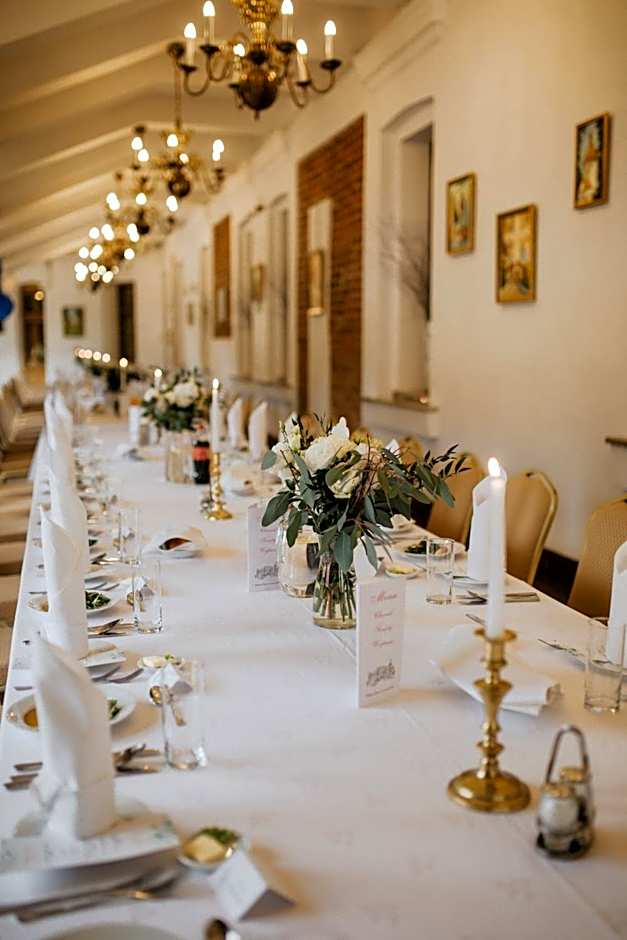 Hotel Zamek Pułtusk Dom Polonii