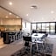 Inner-city 2 bedroom apartment - perfectly located