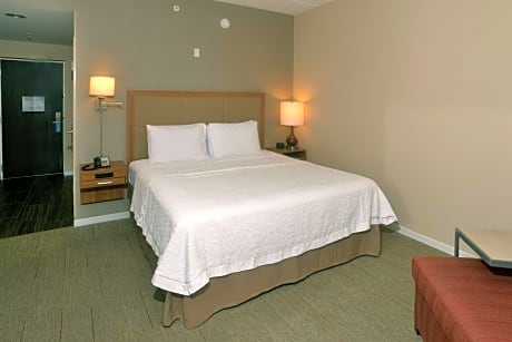 King Room - Non-Smoking