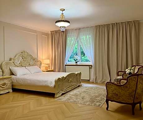 Hotel Pałac Akropol
