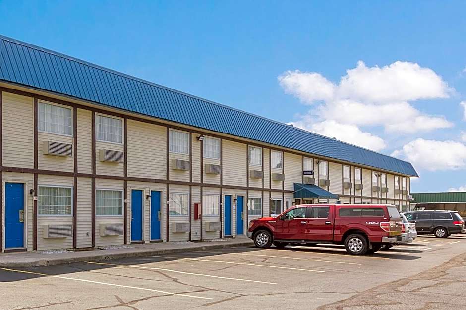 Motel 6-Rossford, OH