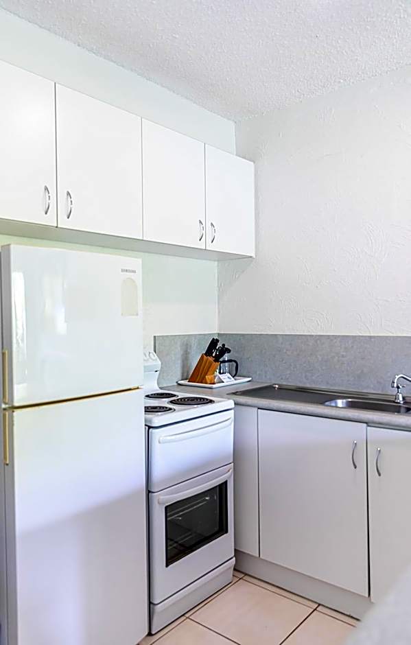 Beachfront Terraces with Onsite Reception & Check In