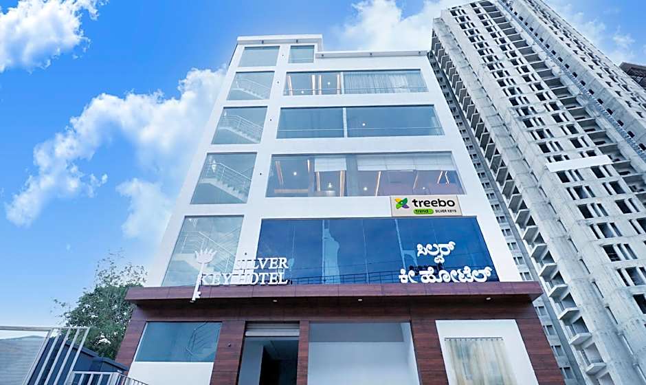 Itsy Hotels Silver Keys