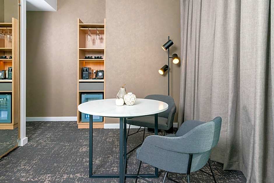 Crowne Plaza Adelaide By IHG