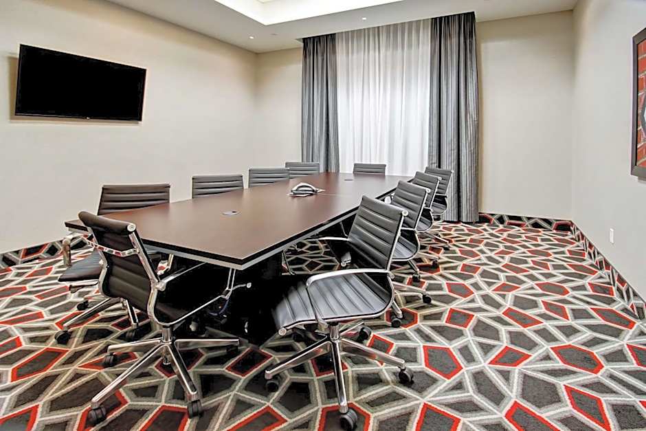 Hampton Inn By Hilton and Suites Medicine Hat, AB, Canada