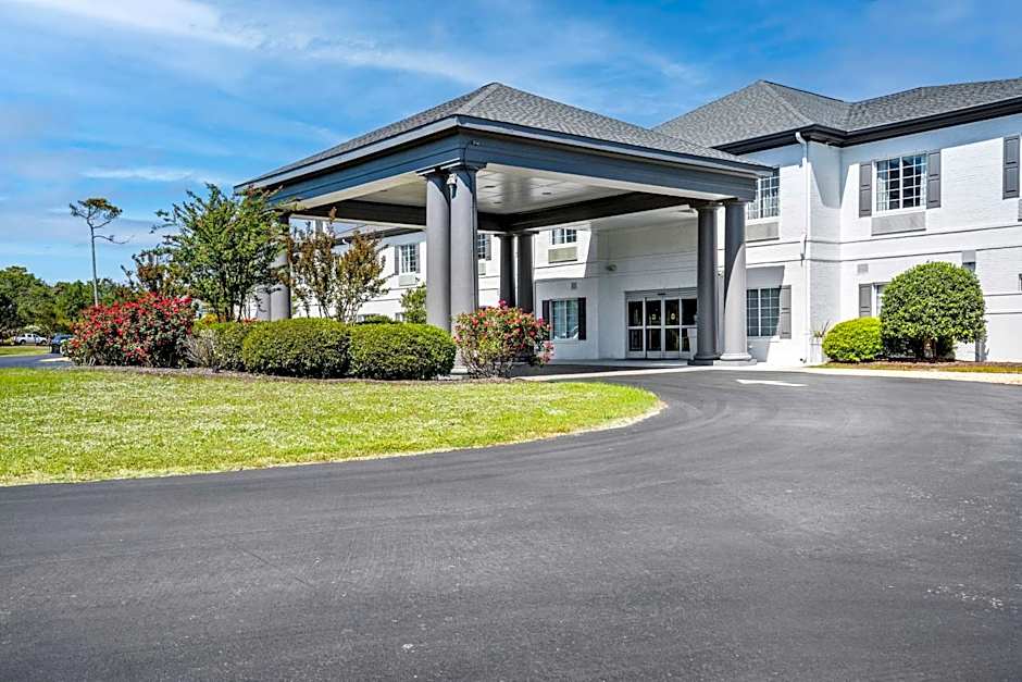 Blue Water Inn & Suites, BW Signature Collection