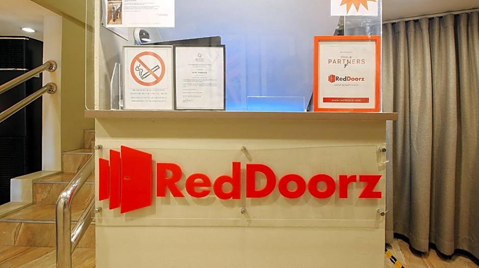 RedDoorz @ EDSA Pasay
