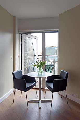 Deluxe Double or Twin Room with Balcony