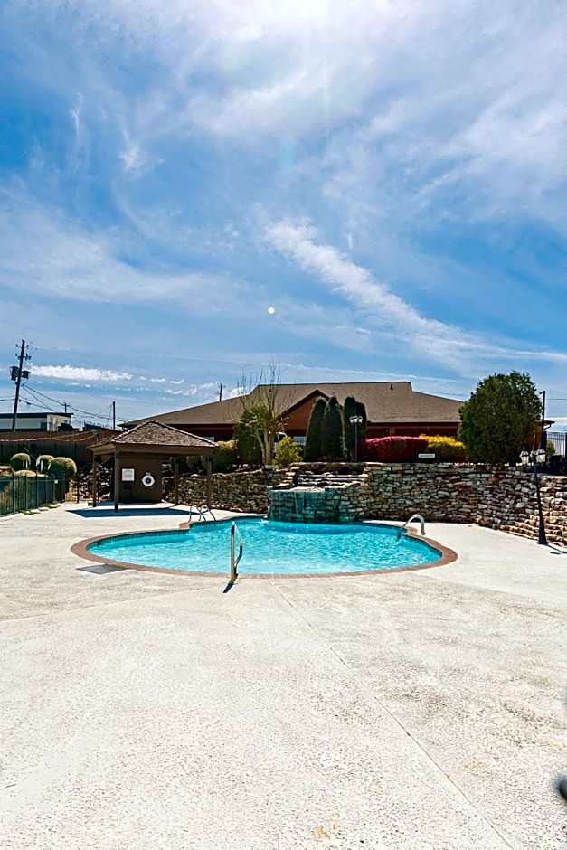 Gadsden Inn and Suites