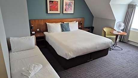 Family Double Room - Non-Smoking