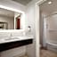 Holiday Inn Express and Suites New Orleans Airport By IHG