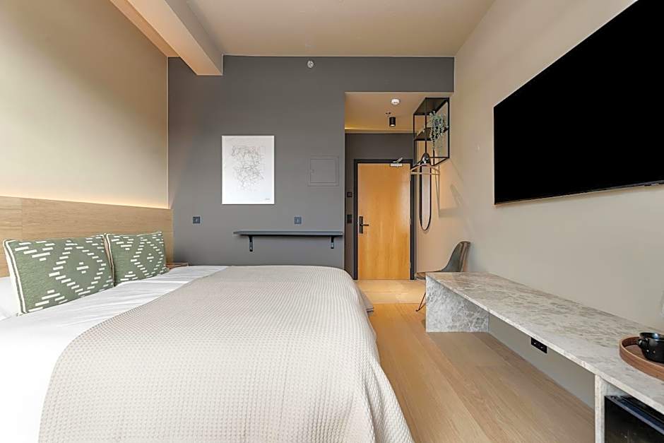 Arctic Comfort Hotel