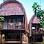 Lumbung Bali Huts