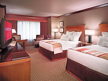 Two Queen Beds Premier