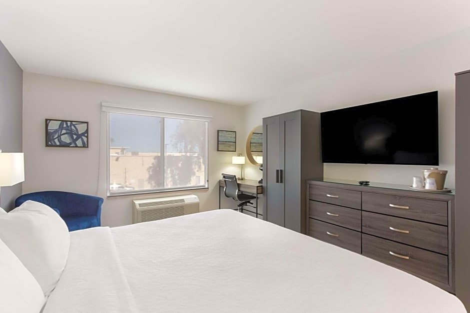 SureStay Plus Hotel by Best Western Scottsdale North