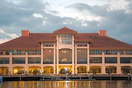 Subic Bay Yacht Club