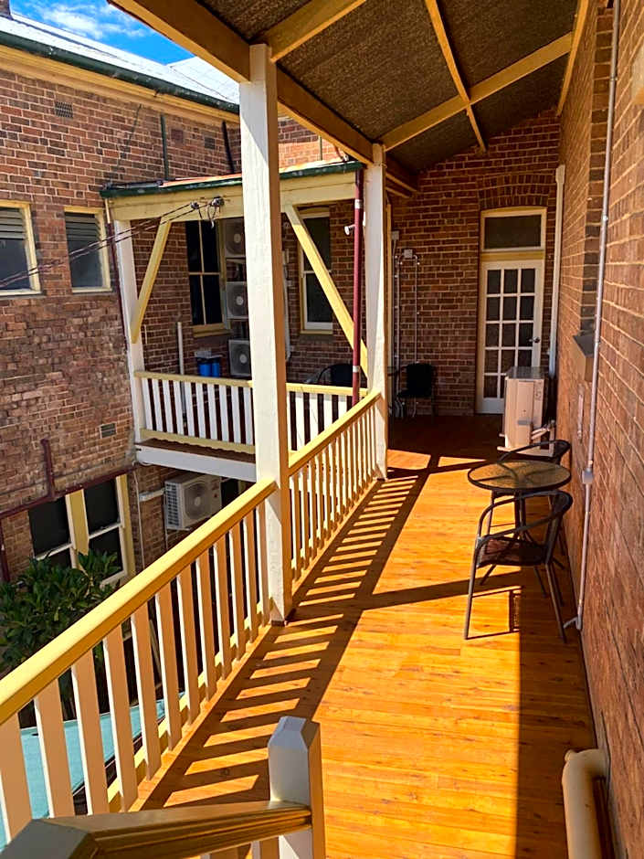 Commercial Travellers House