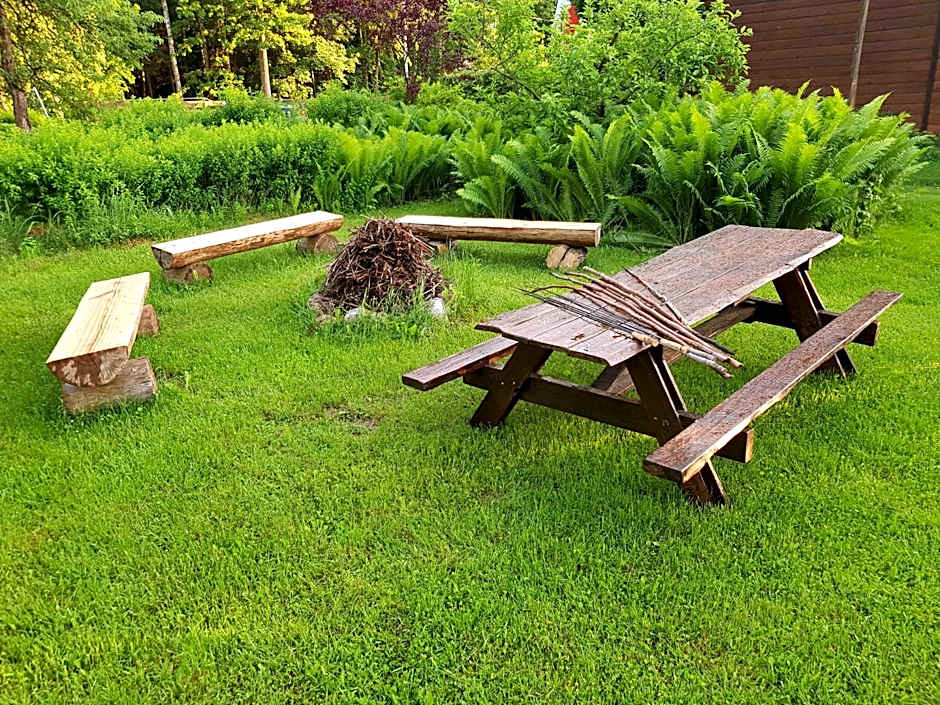 Białowieska Leśniczówka "U Jasia i Małgosi"