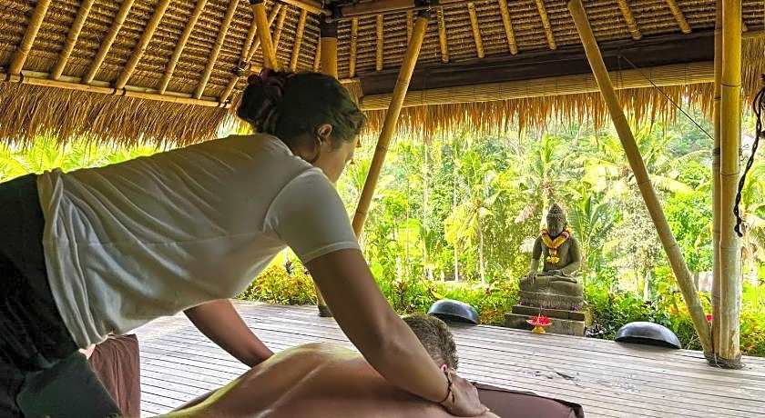 Cepik Villa Sidemen by AGATA