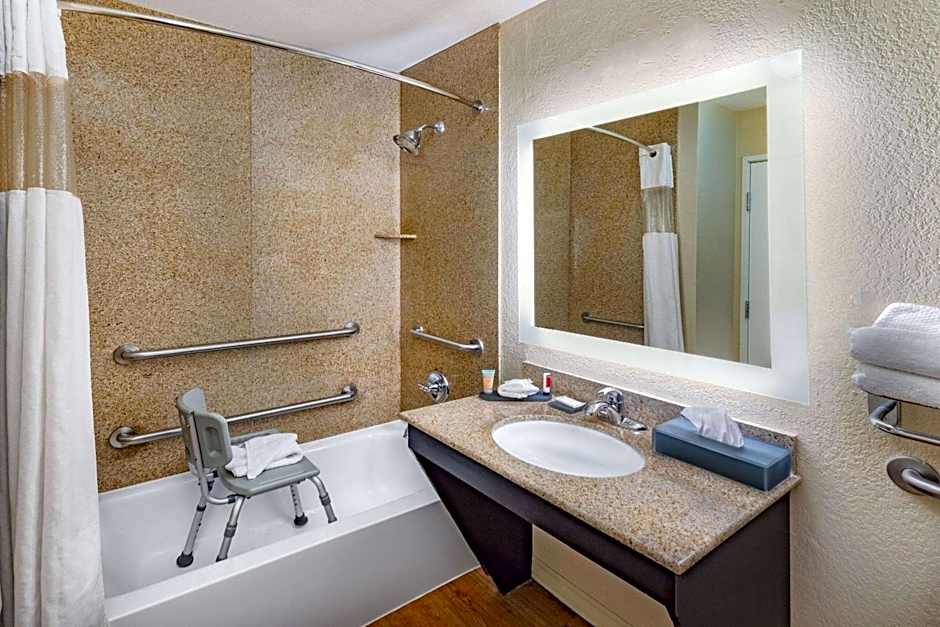 La Quinta Inn & Suites by Wyndham Garland Harbor Point