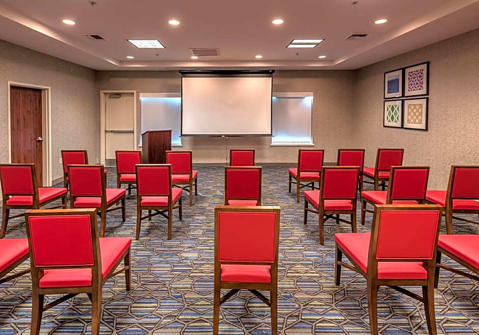 Holiday Inn Express & Suites Minden By IHG