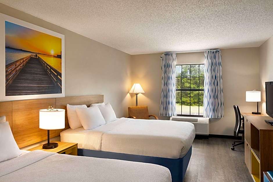 Days Inn by Wyndham Shallotte