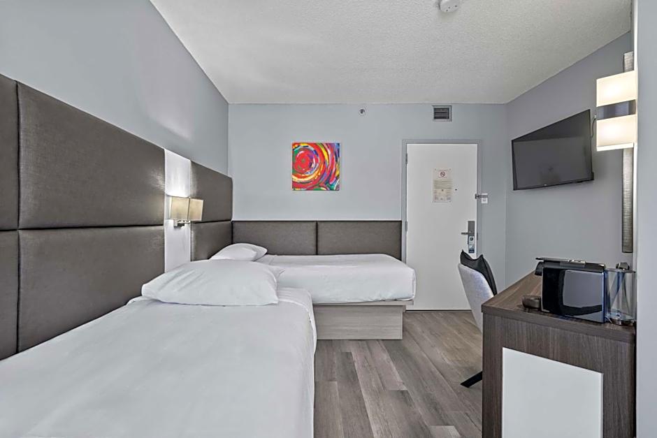 Travelodge by Wyndham Montreal Centre