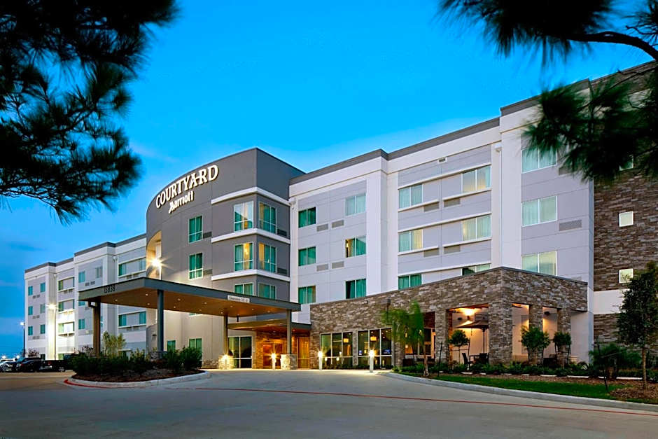 Courtyard by Marriott Houston Intercontinental Airport