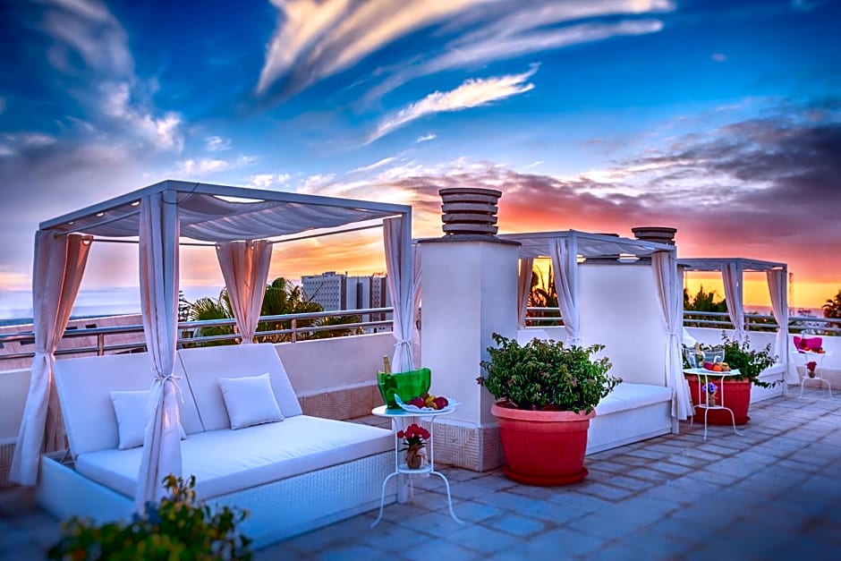 Apartamentos Oro Blanco