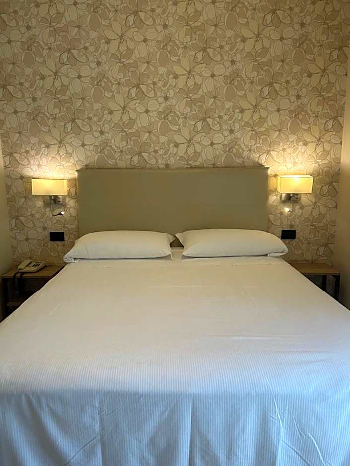 Spa Hotel Parigi 2 Airport