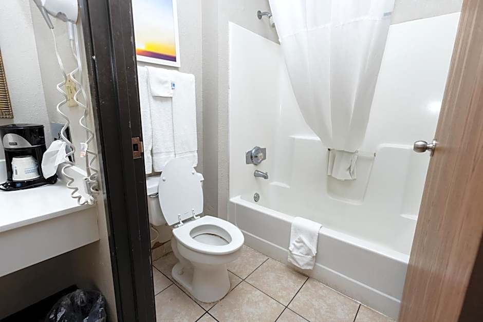 Days Inn by Wyndham Dayton Huber Heights Northeast