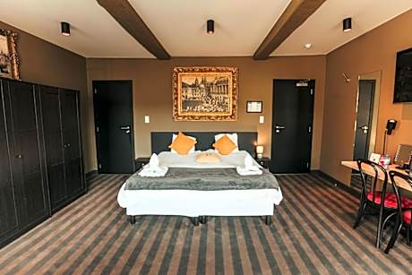 Deluxe Double or Twin Room with Balcony
