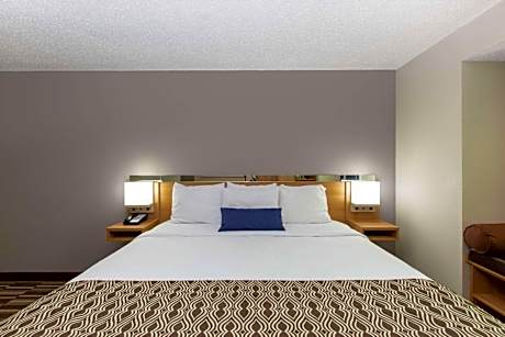 King Room - Mobility Access/Non-Smoking